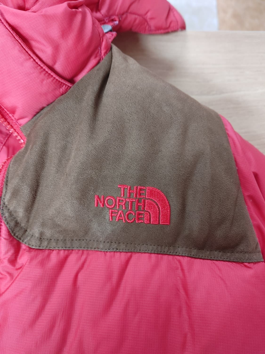 THE NORTH FACE 노스페이스 여성 거위털700수 후드패딩점퍼 상품이미지3