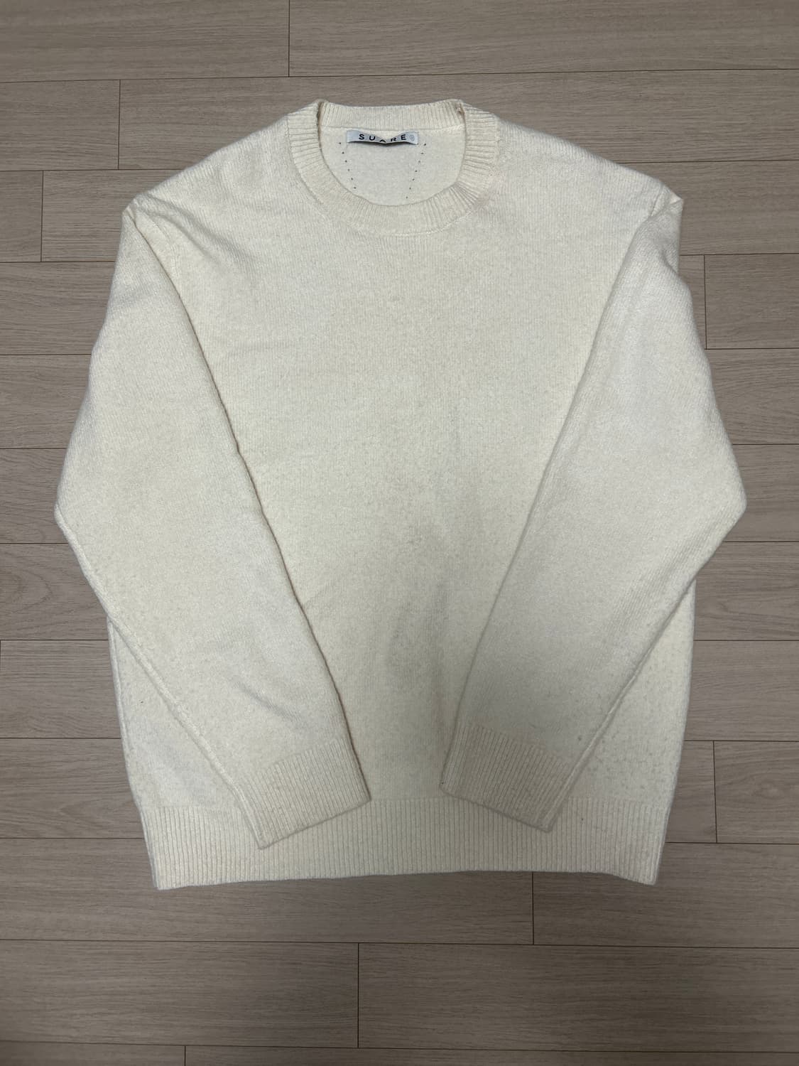 수아레 라운드 니트 상품이미지1