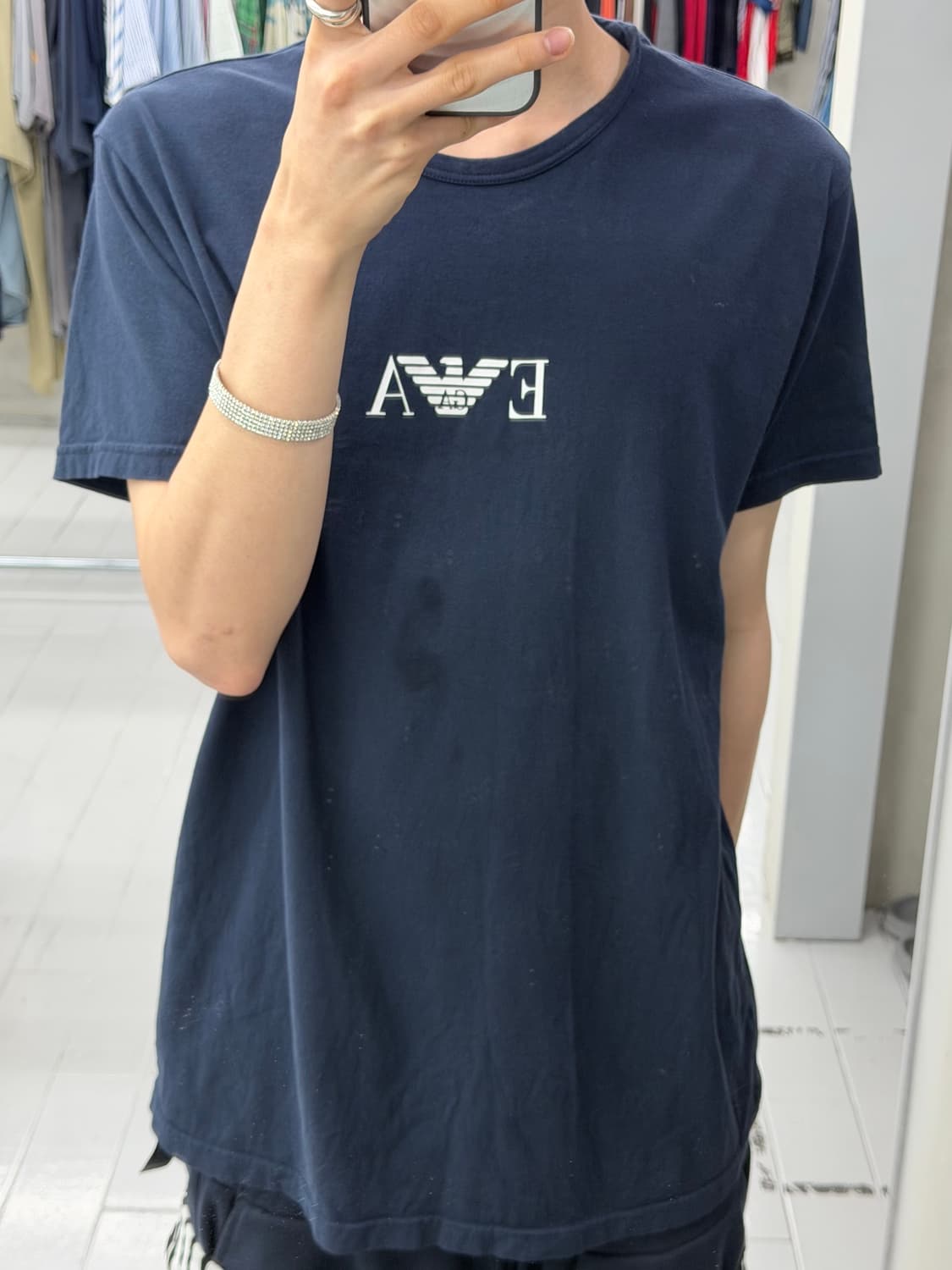 엠포리오 아르마니 반팔 티셔츠 네이비 상품이미지1
