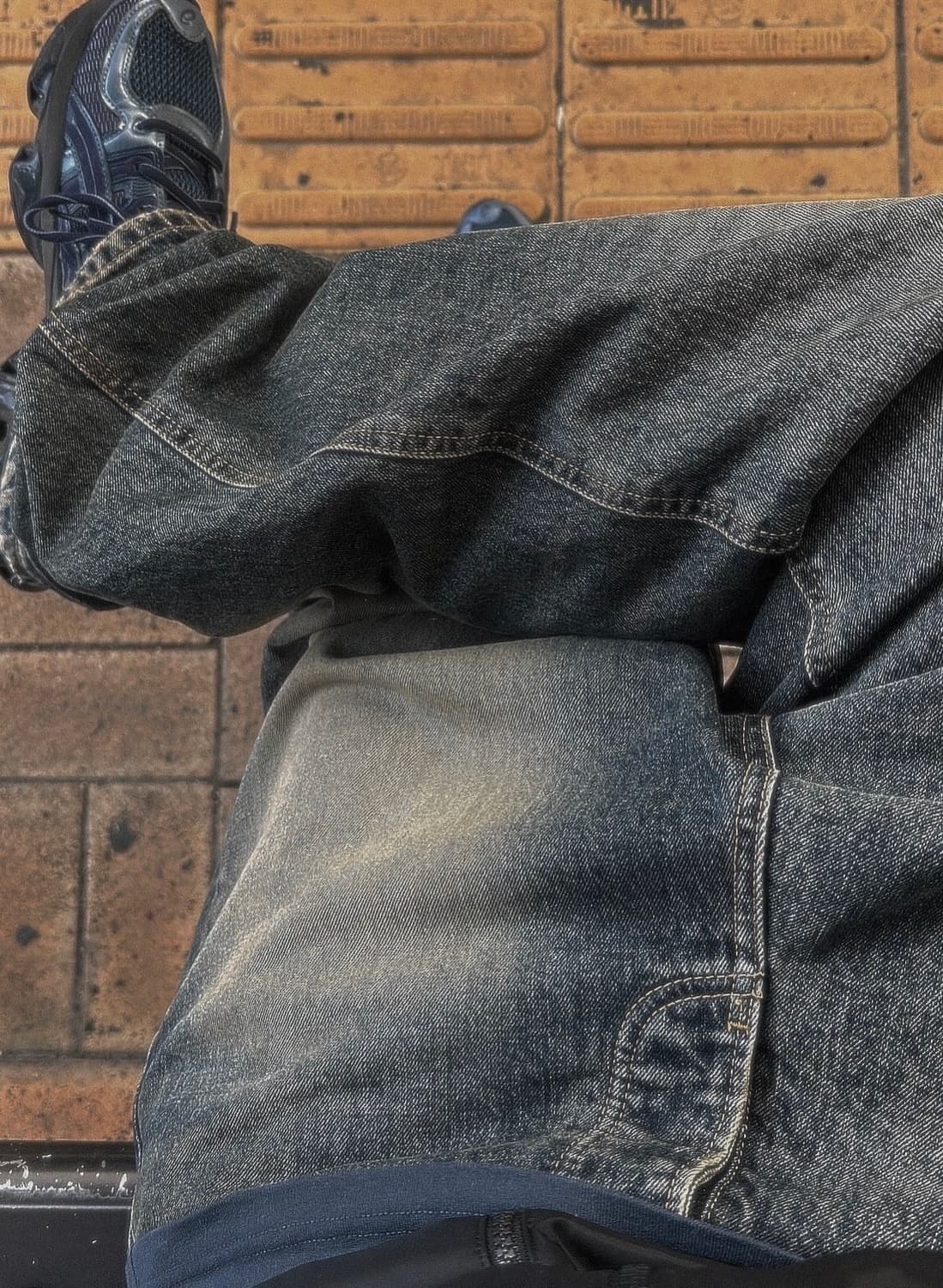 언더마이카 무.26 안티 Fxxking로고플레이 브러쉬워시드 와이드팬츠 상품이미지2