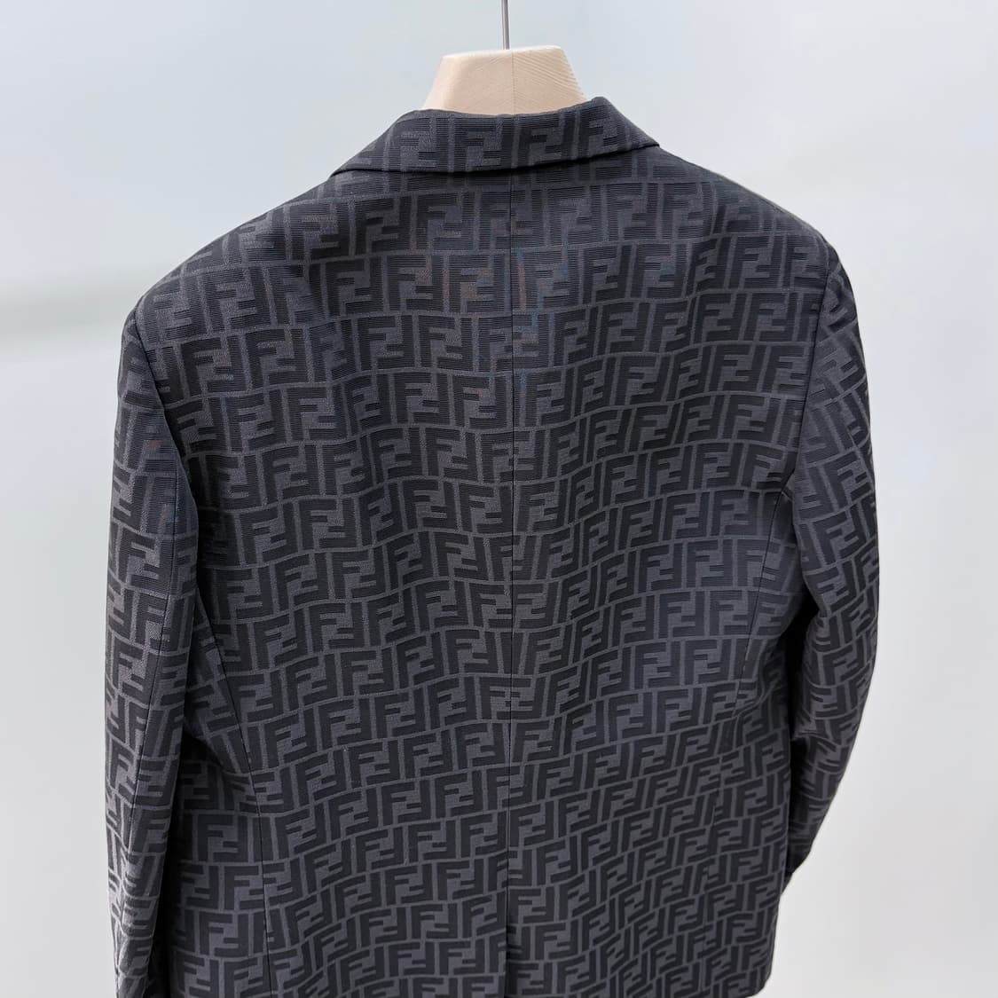 [S+급/54] 펜디 FF 모노그램 블레이저 자켓 정장 상품이미지5