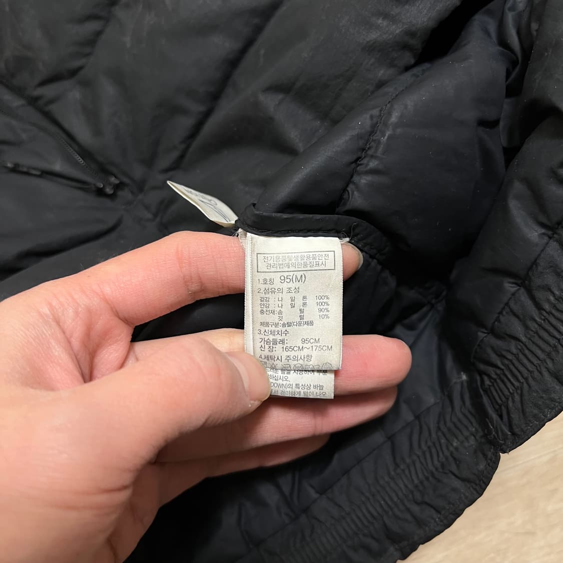 노스페이스 덕다운 브이넥 초경량 패딩조끼 [블랙] M/95 상품이미지6