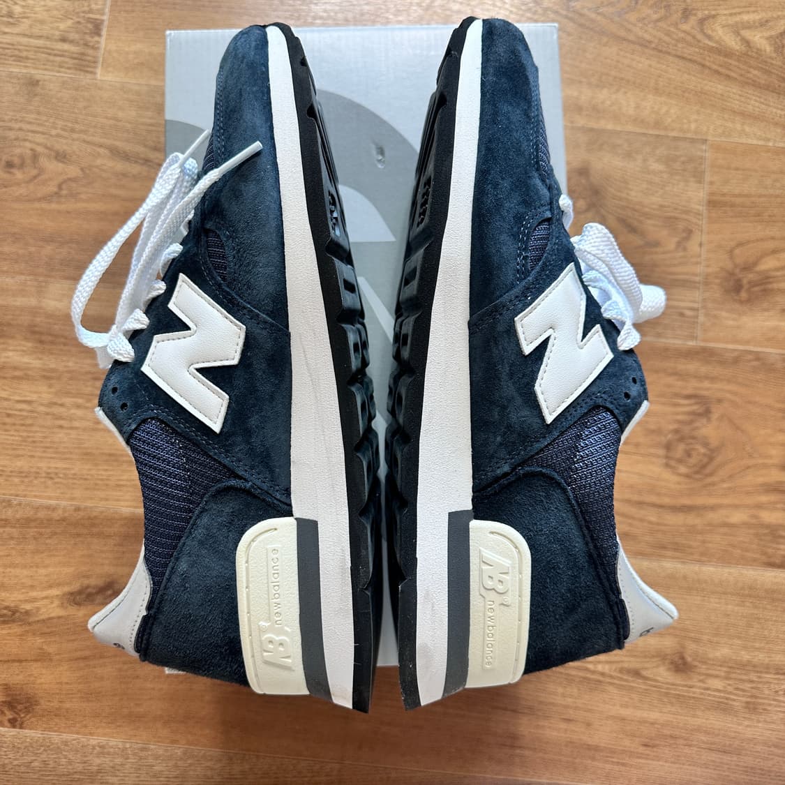 뉴발란스 990V1 네이비 상품이미지7