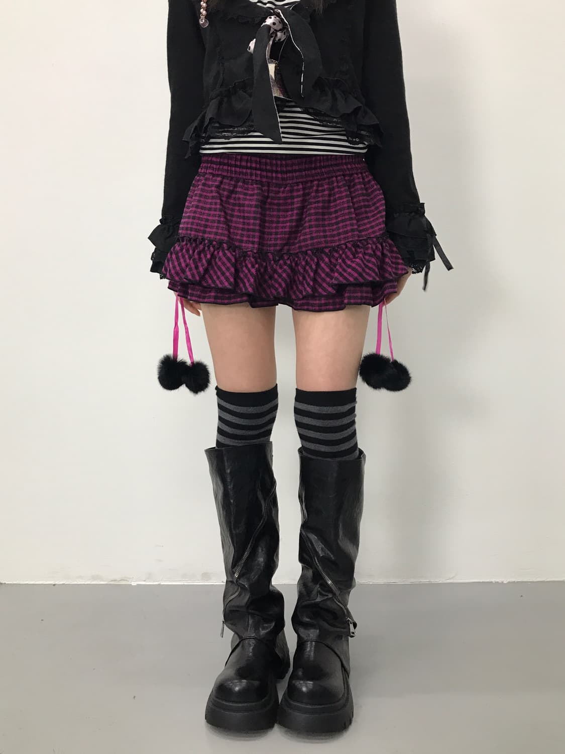 LIZ LISA Pink Check Pompom Mini Skirt 상품이미지2