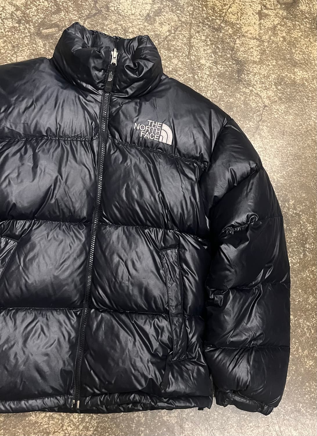 노스페이스 700 유광 구형 눕시 블랙 구스패딩 상품이미지3