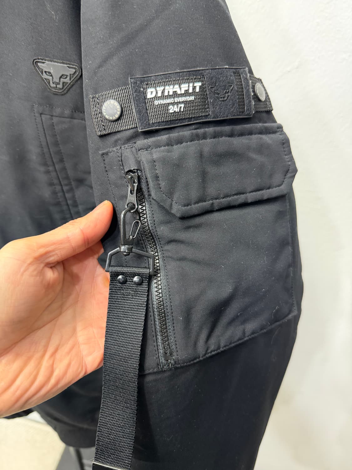 정품) 다이나핏 Dynafit 블랙 남성패딩 L 상품이미지4