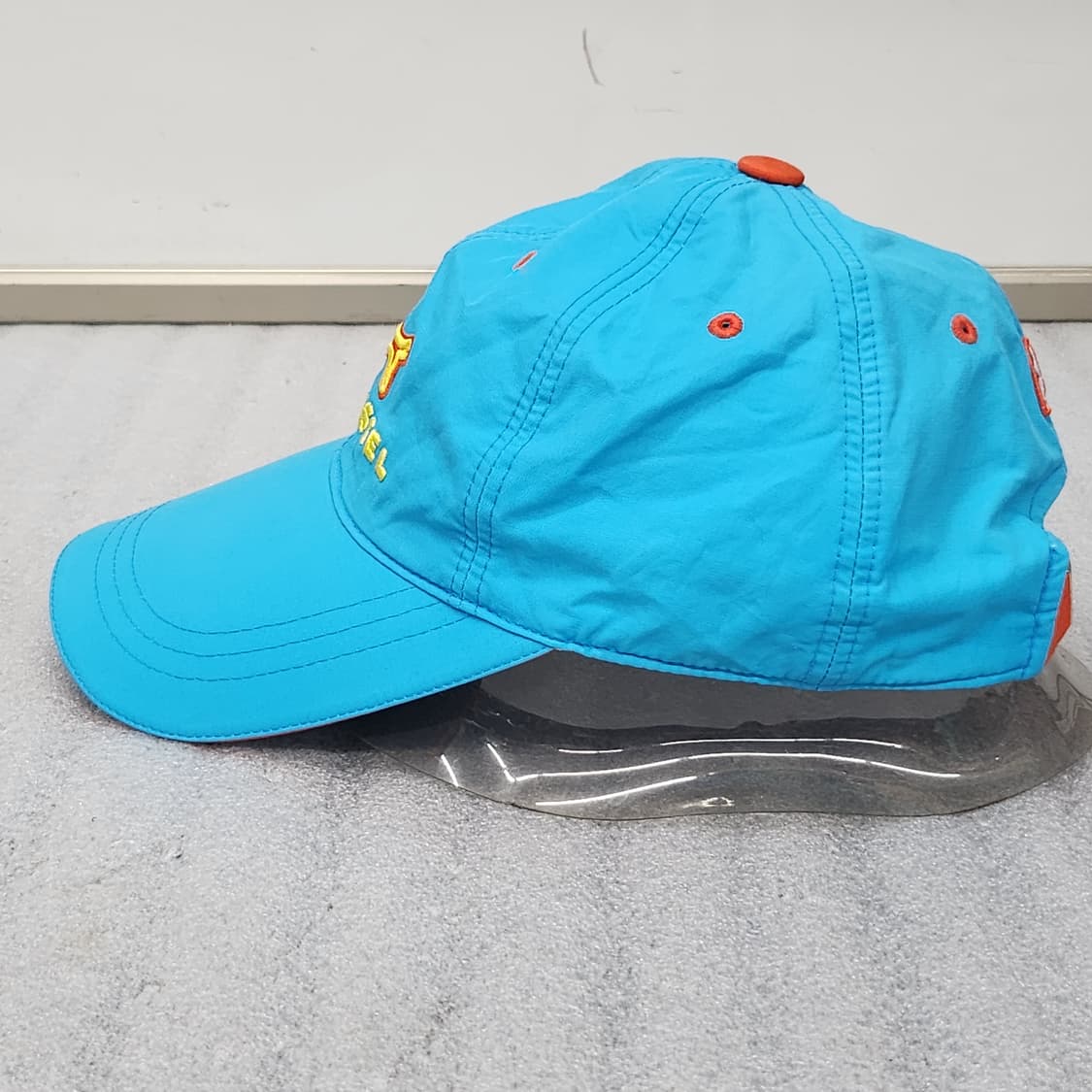 상태좋은 루이까스텔 정품 골프모자 56cm  상품이미지3