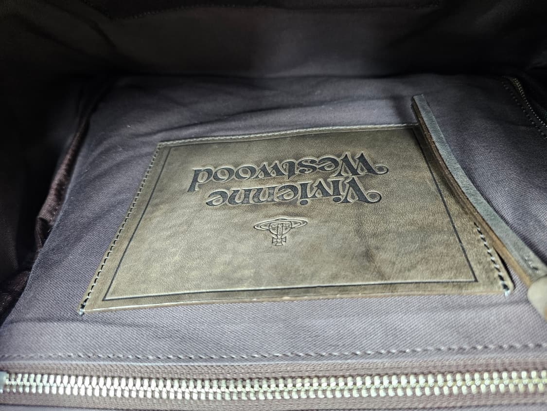 비비안웨스트우드메탈릭밀리터리백팩 상품이미지8