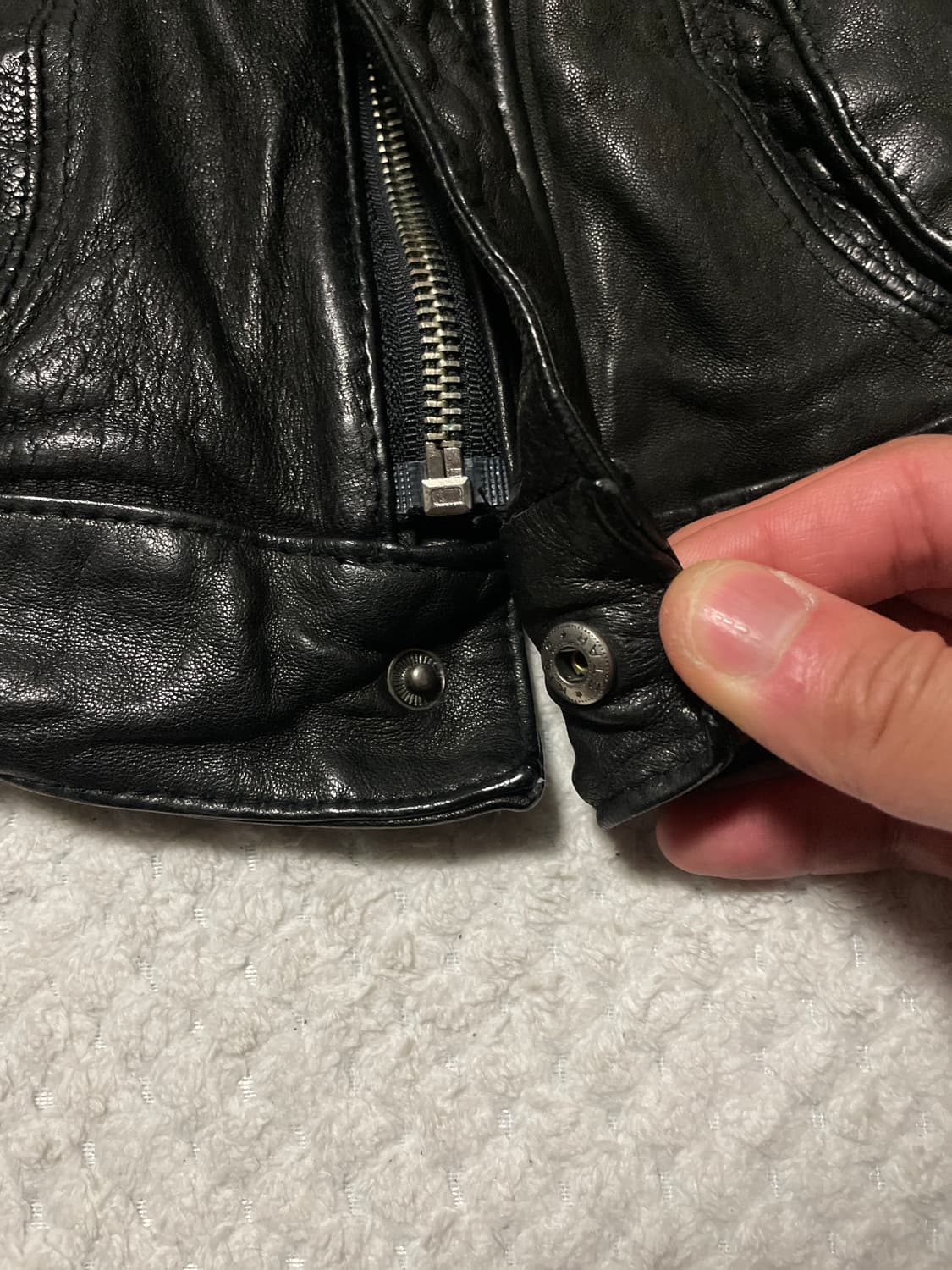 광희시장 웨스턴 무드 램스킨 양가죽 절개 레더 자켓 상품이미지5