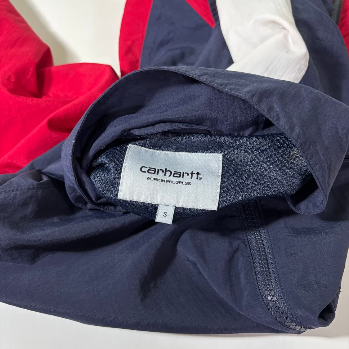 OS 칼하트WIP 오버핏 투톤 자수로고 필드 윈드브레이커 바막자켓 상품이미지4