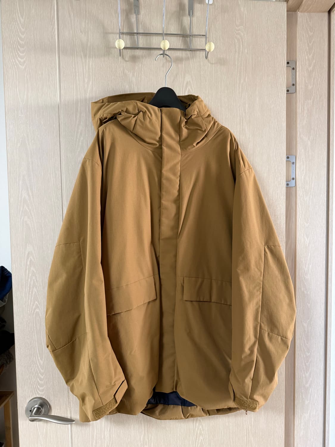 유니클로 심리스 다운파카 브라운 XXL 상품이미지1