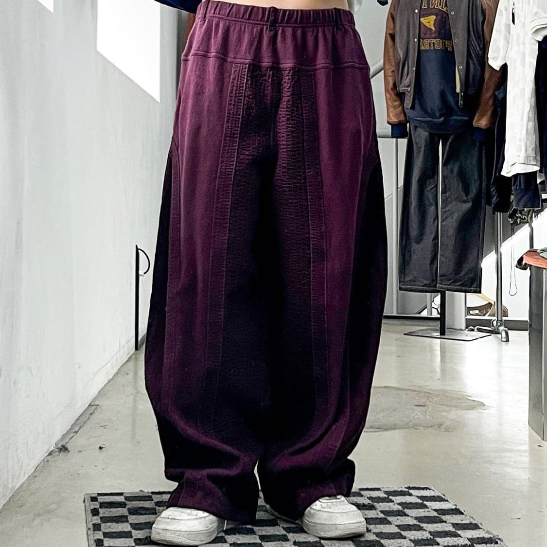 야코 마리카드 트리콧 버건디 벌룬 스웻 팬츠 상품이미지1