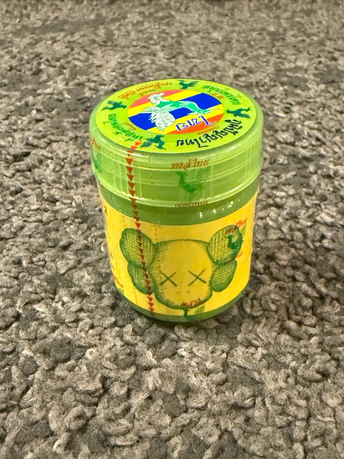 KAWS 카우스 홍타이야돔 태국한정판 새상품 상품이미지1