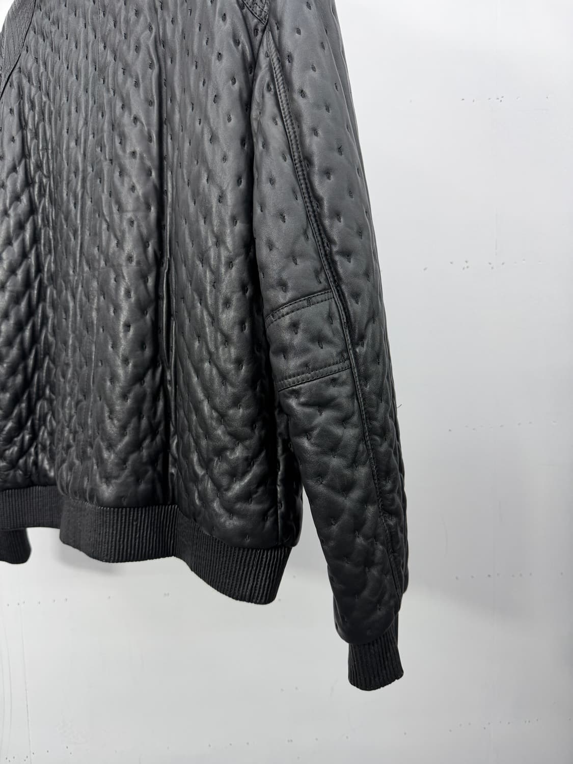 Best Classic punching leather bomber 상품이미지7