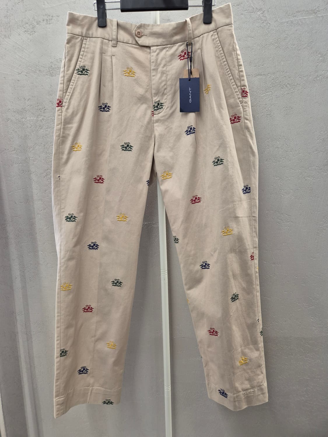 GANT 크레스트 자수 치노 팬츠 35사이즈 상품이미지2