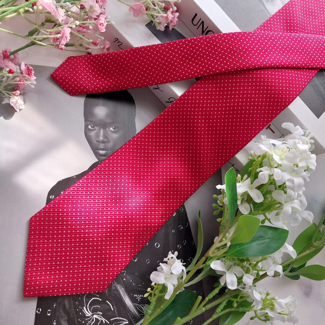 노티카 실크 레드 도트 패턴 넥타이 8.3cm A+등급 K2379
 상품이미지4