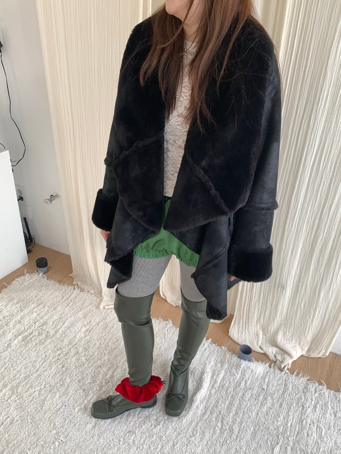  Black drape mustang 상품이미지1