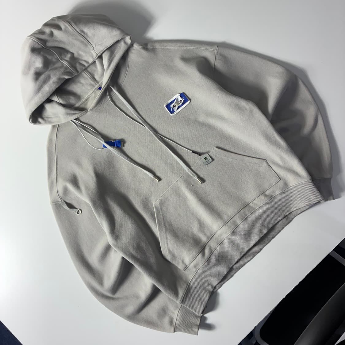 Adererror  아더에러 리빗 라벨 코튼 그레이 후드티  상품이미지2