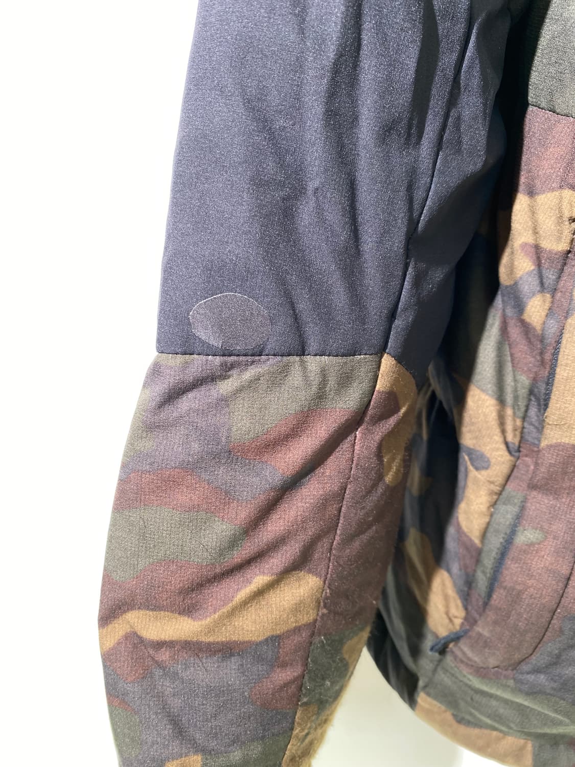 노스페이스 발트로 라이트 카모 푸퍼 패딩 자켓 상품이미지9