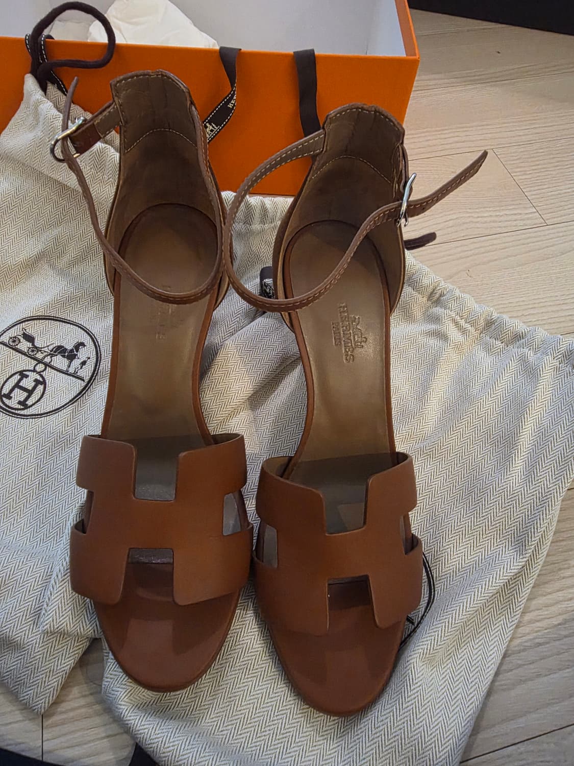 에르메스 Legend 샌들 골드 36.5 상품이미지1