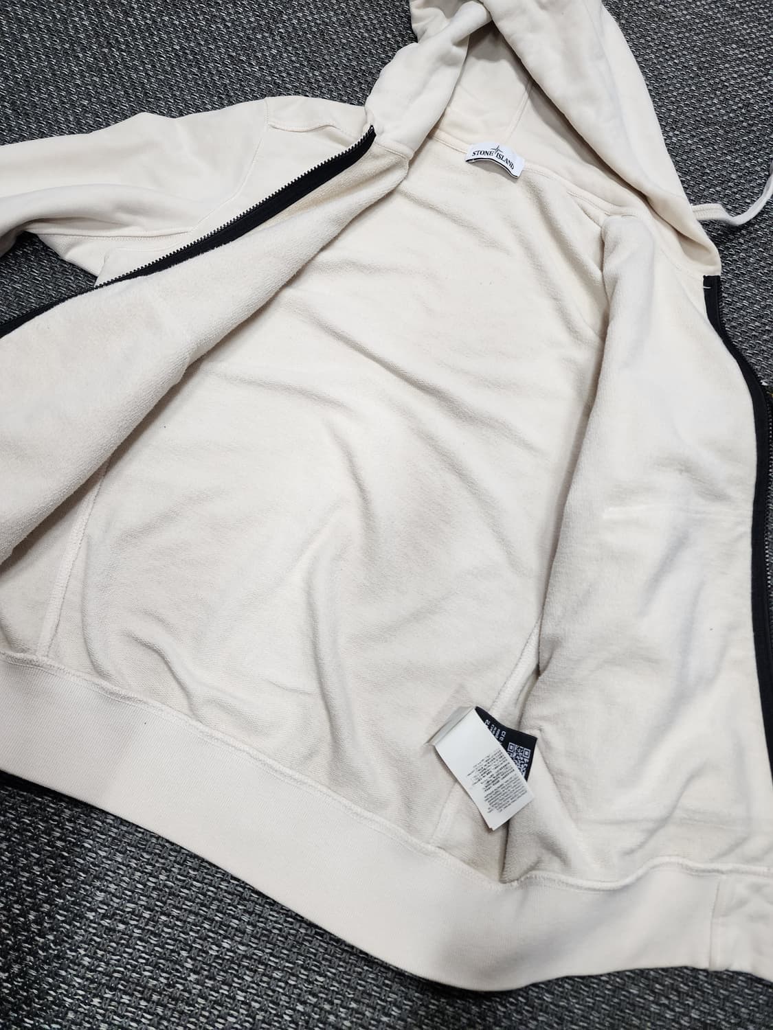 스톤아일랜드 와펜 패치 후드 풀 집 L사이즈 상품이미지10