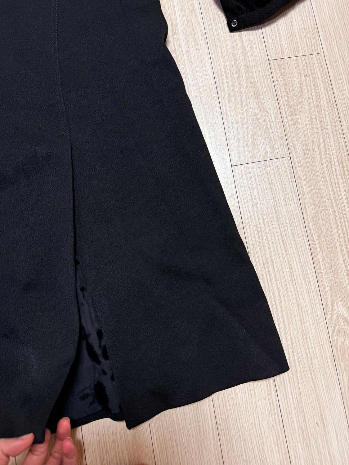 55 텍달린 새상품 바네사브루노 정가70만원 랩스타일 블랙 긴팔 원피스 상품이미지10