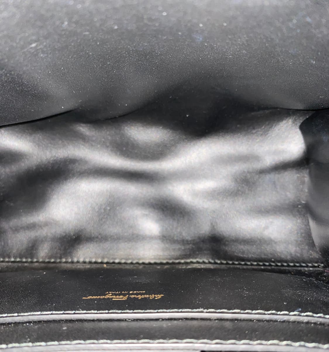 페라가모 스몰 스튜디오백 블랙 상품이미지10