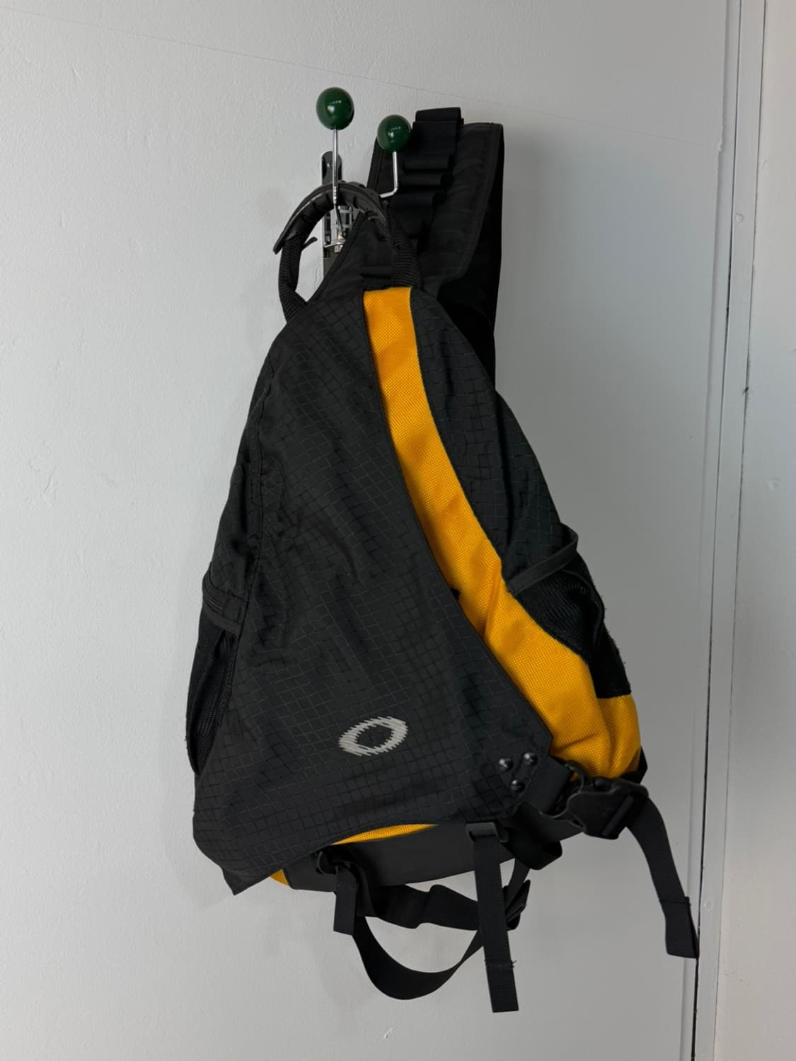 빈티지 오클리 샌드백 슬링백  상품이미지1