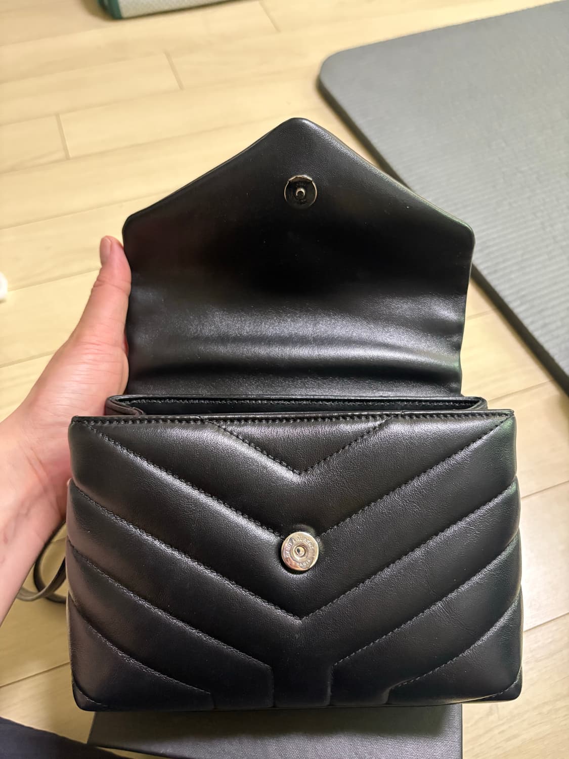 생로랑 루루 토이 블랙백 상품이미지4