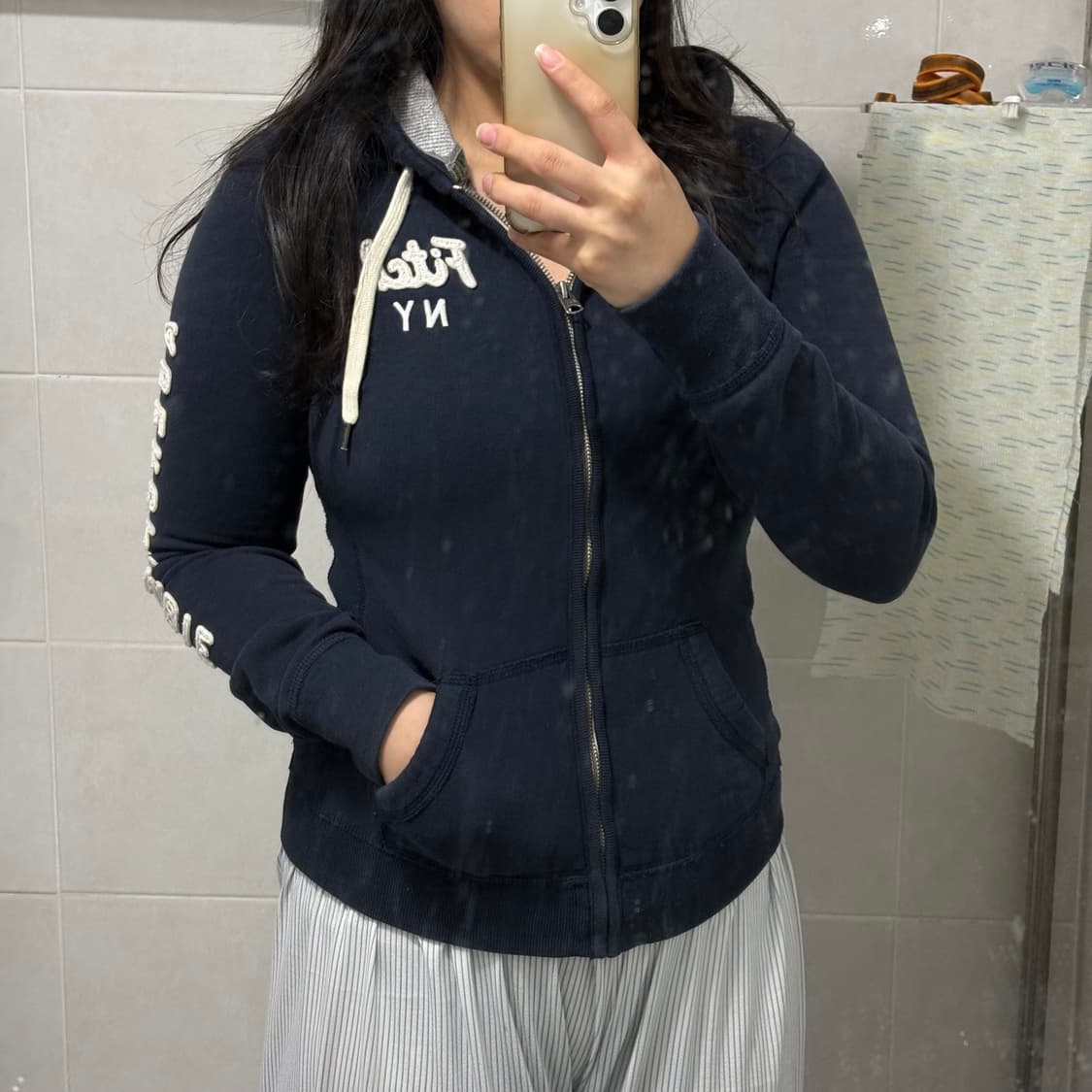 대대장) 아베크롬비 네이비 스펠아웃 딱붙 후드집업 상품이미지2