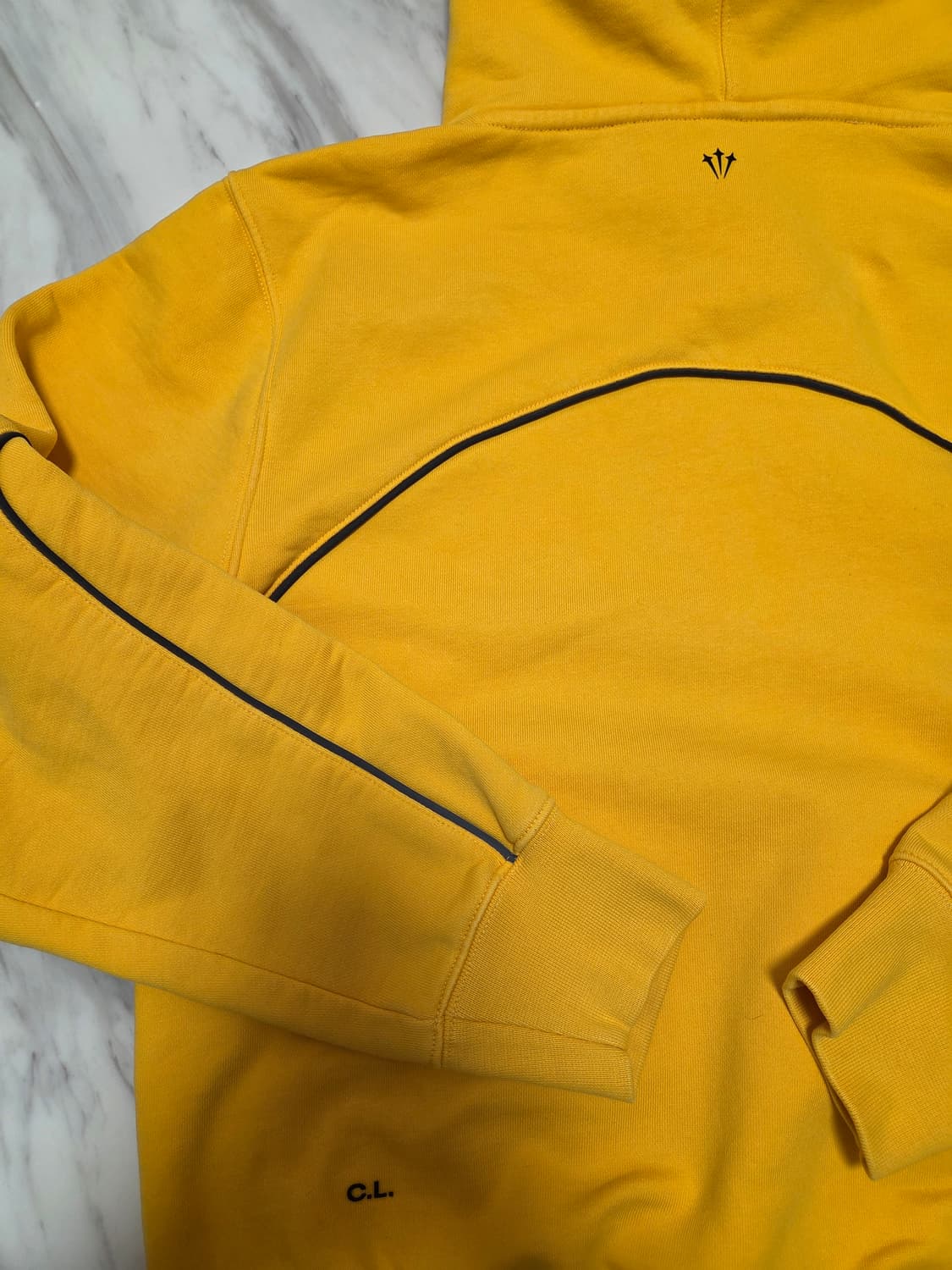 나이키 드레이크 녹타 유니버시티 골드 후드티 상품이미지4