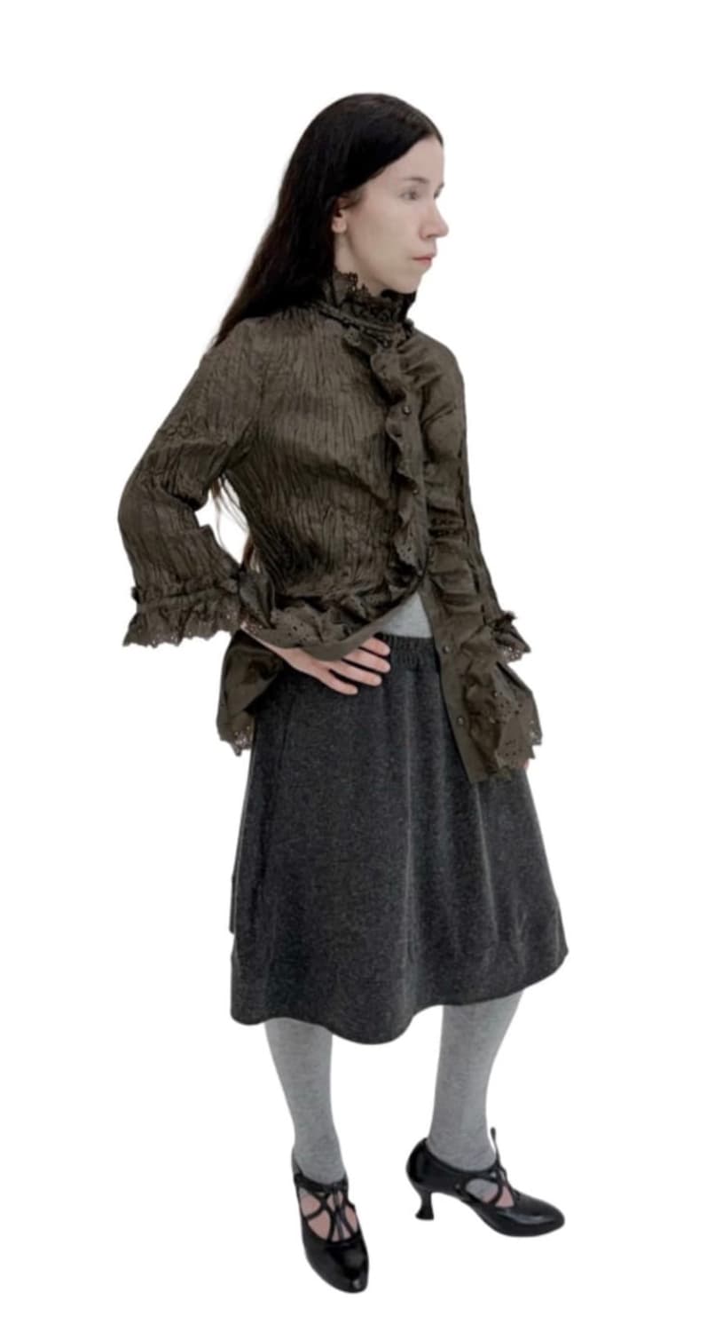 Eonts 에옹쓰 펀칭 블라우스 브라운 상품이미지2