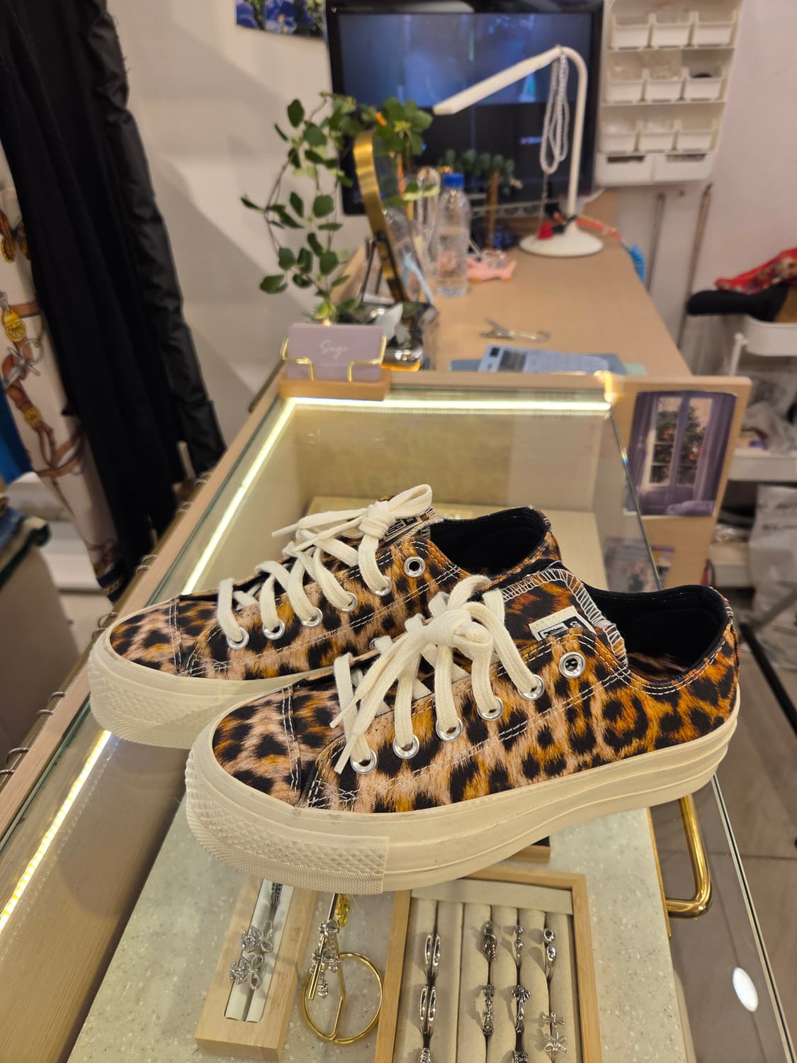 컨버스 레오파드  호피 플랫폼 스니커즈 상품이미지1