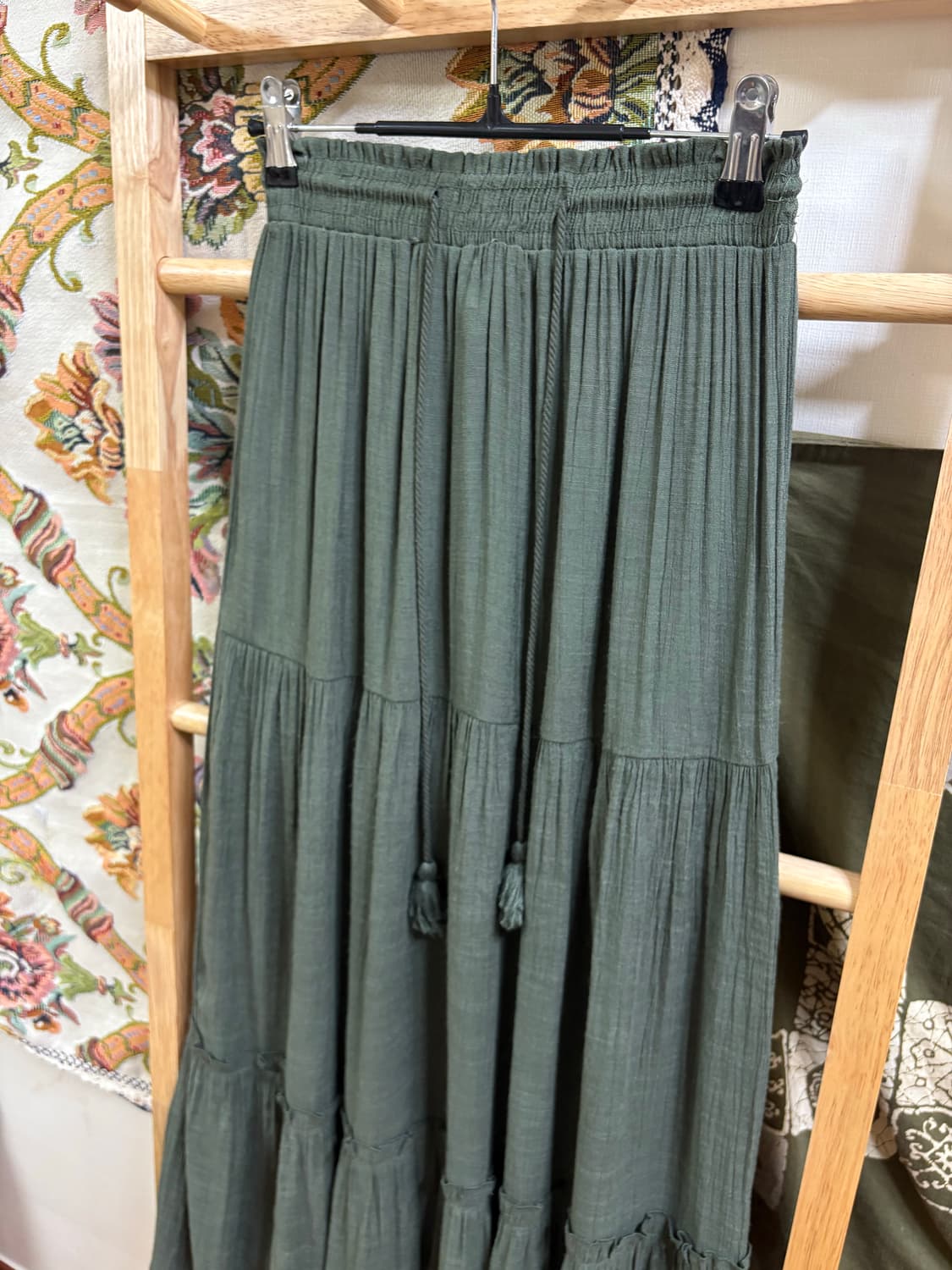 h&m 히피 모리 하구미 딥 카키 롱 스커트 상품이미지2