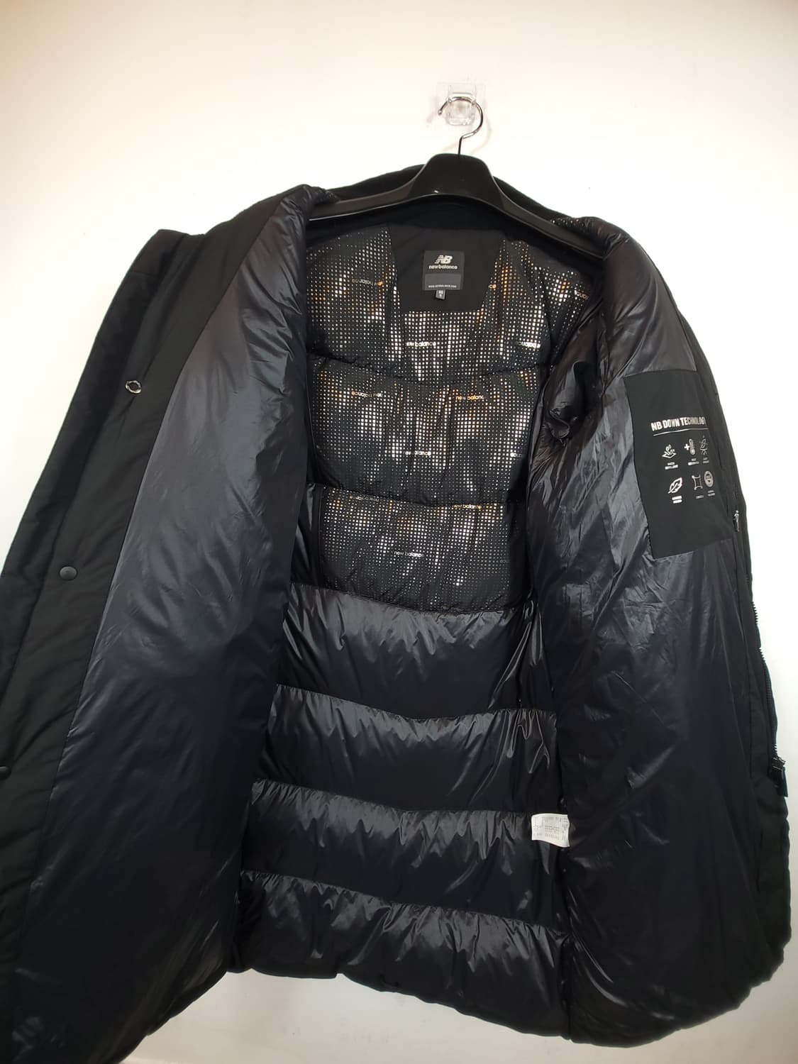 뉴발란스 발열구스롱패딩 블랙 90 S 새제품급 상품이미지6