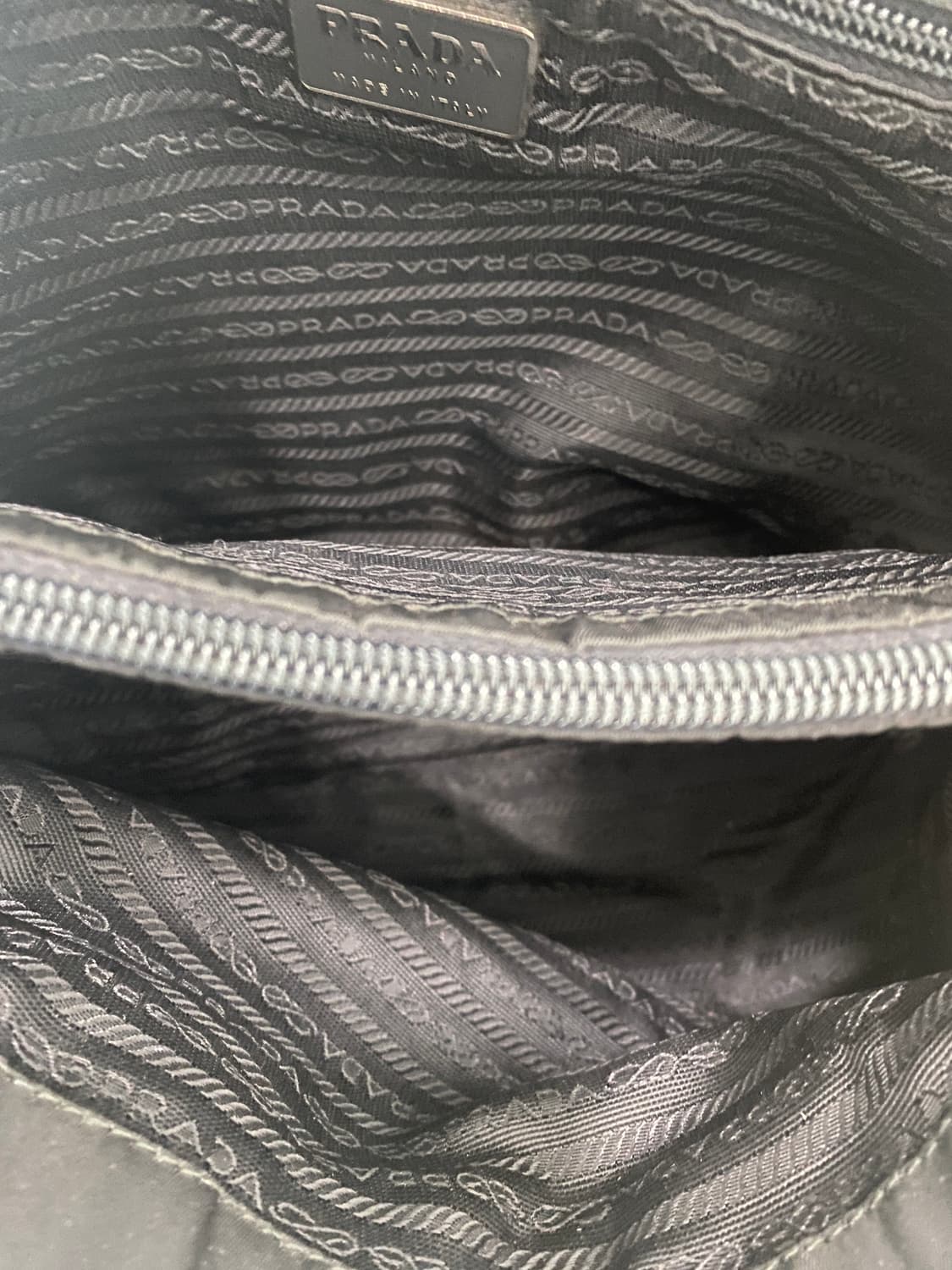 프라다 나일론 테수토 토트백 상품이미지9