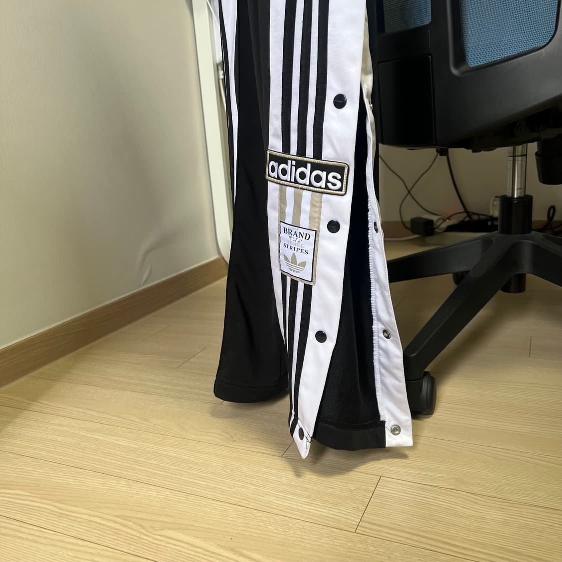 아디다스 아디브레이크팬츠 s 상품이미지4
