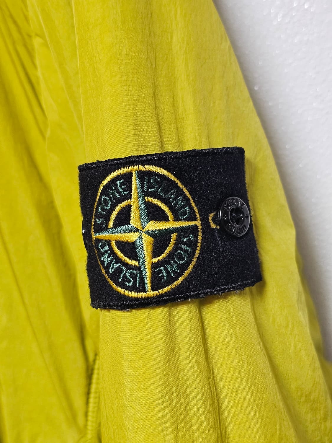 스톤아일랜드 크링클랩스 봄버 자켓 상품이미지3