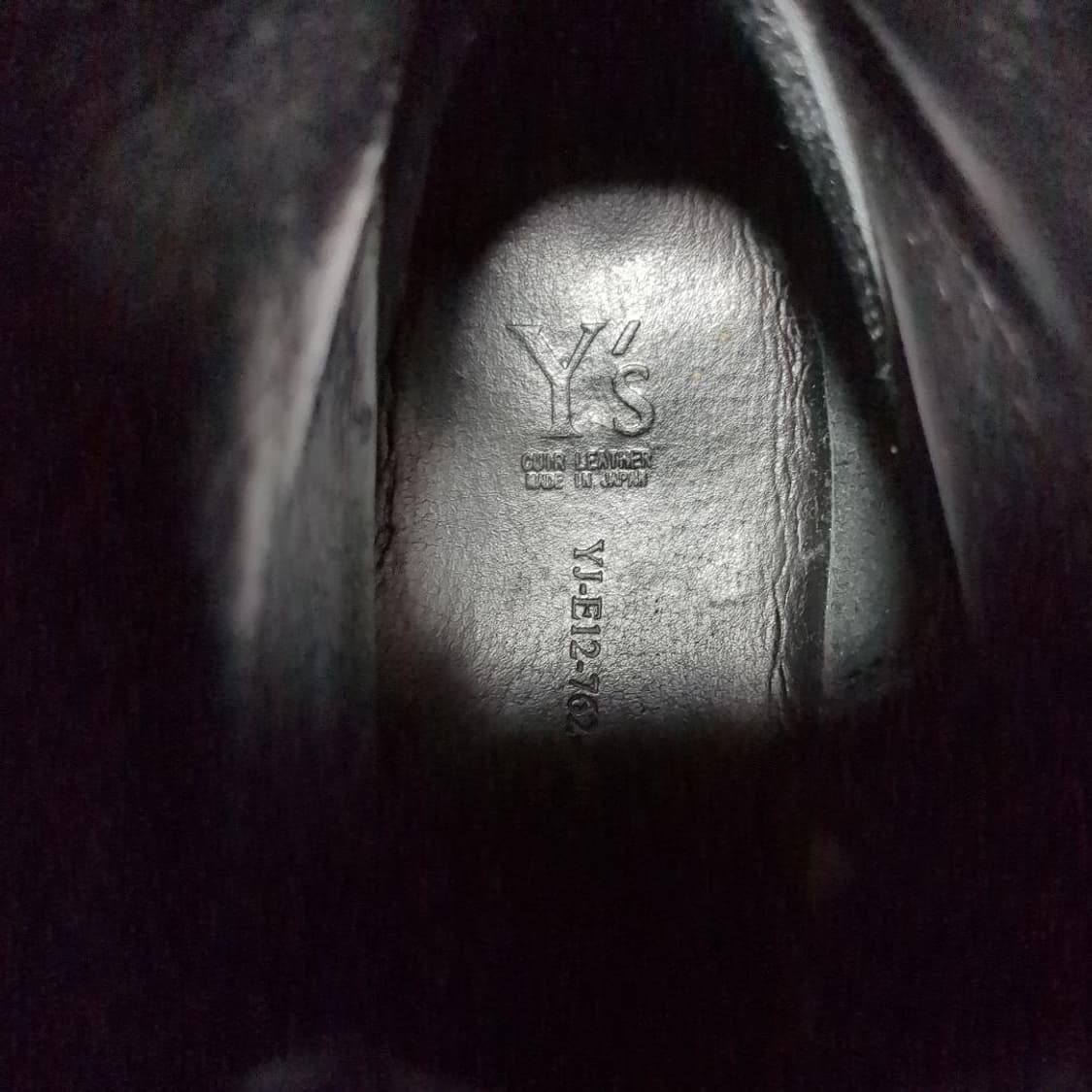  Y's 요지야마모토 펀칭 디테일 캡토 레이스업 가죽 부츠 블랙 상품이미지7