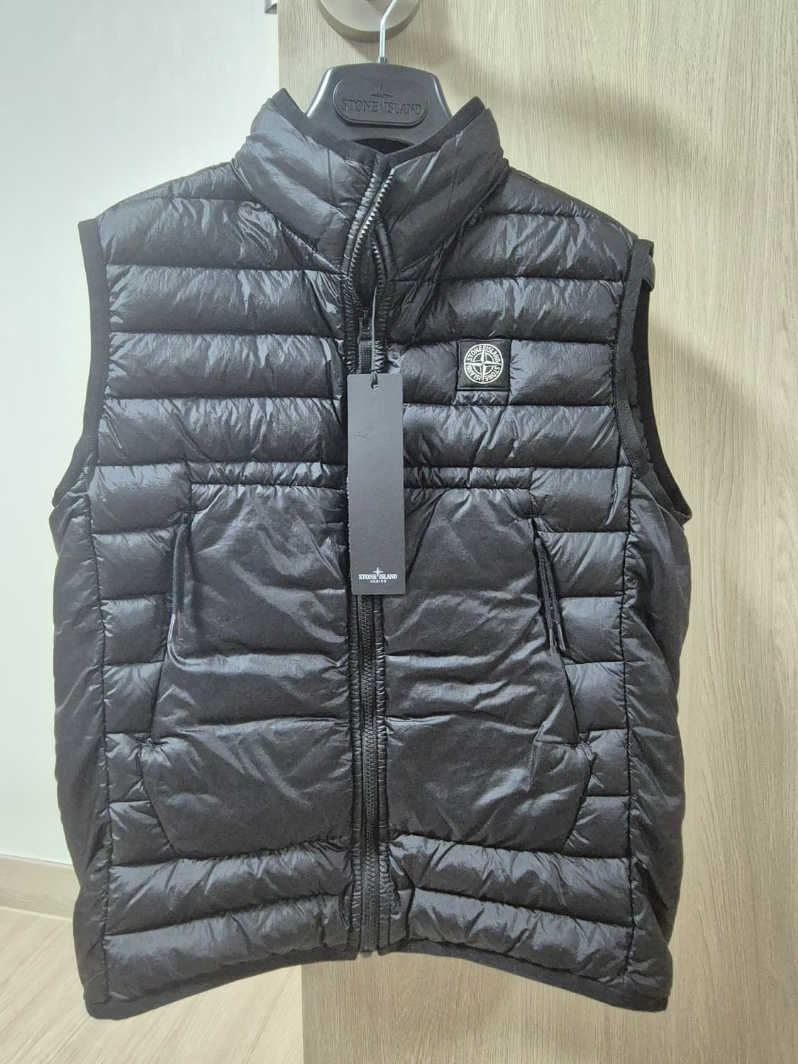 KIDS[8Y] 스톤아일랜드 키즈 로고 패치 경량 조끼 다운패딩 블랙 상품이미지1