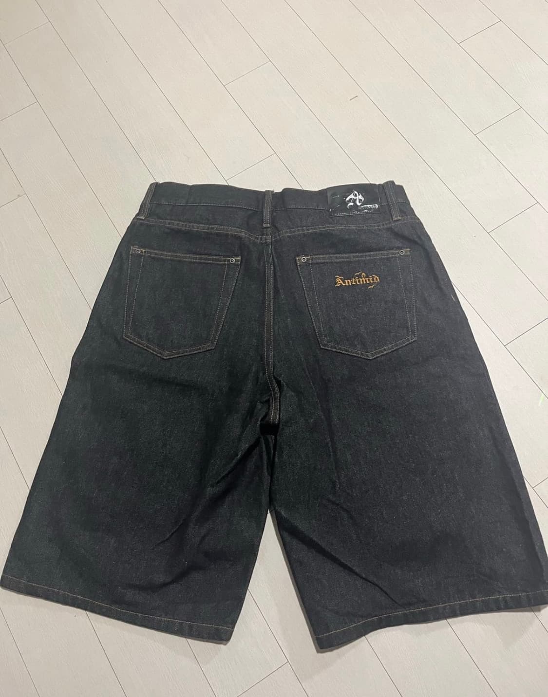 (예약중)Antimid 배기 버뮤다 데님 상품이미지3