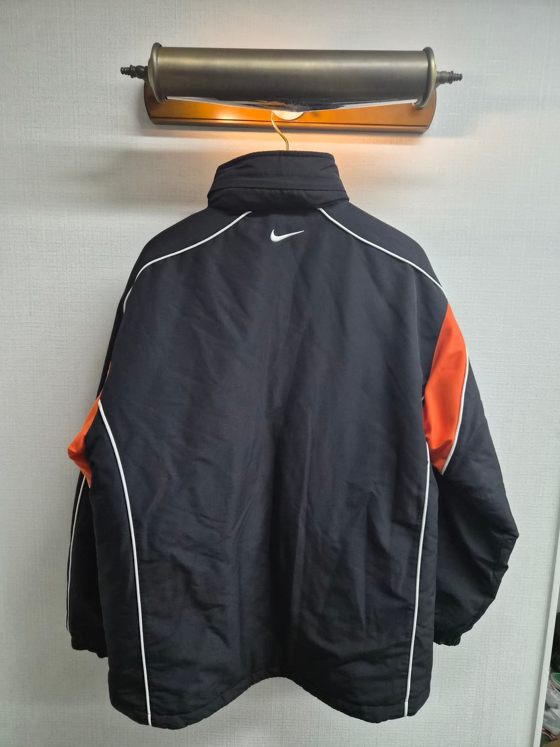 L) 나이키 올드스쿨 누빔 점퍼 팝니다 상품이미지2