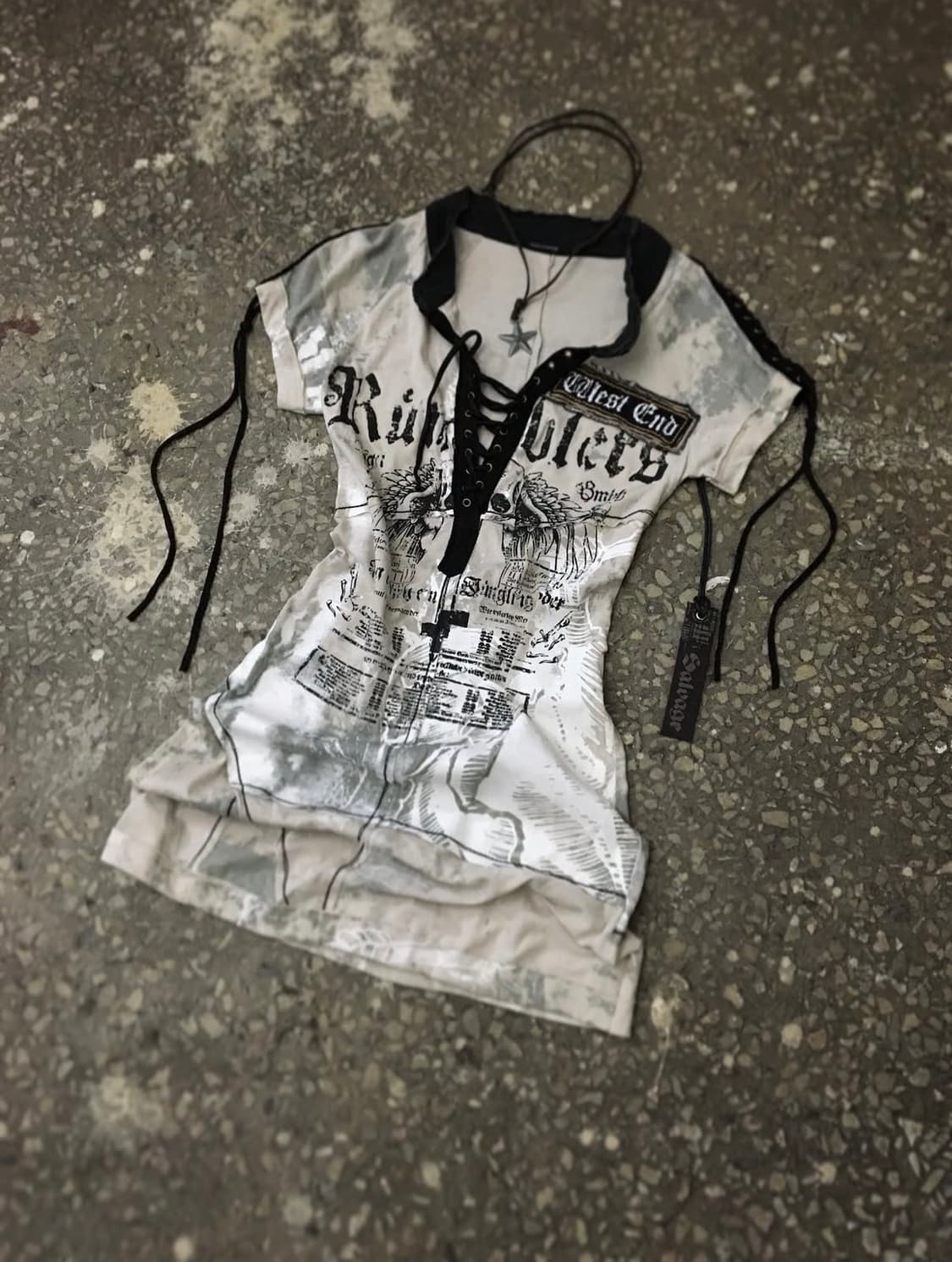 Salvage Rope Detail Lettering Top 상품이미지1