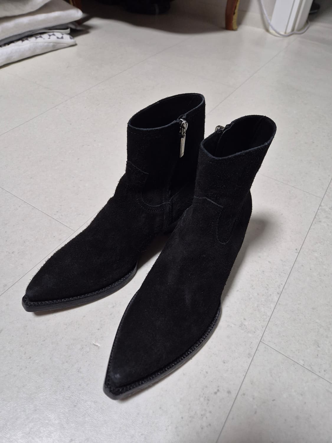 생로랑 루카스 스웨이드 부츠 블랙 41.5 상품이미지2