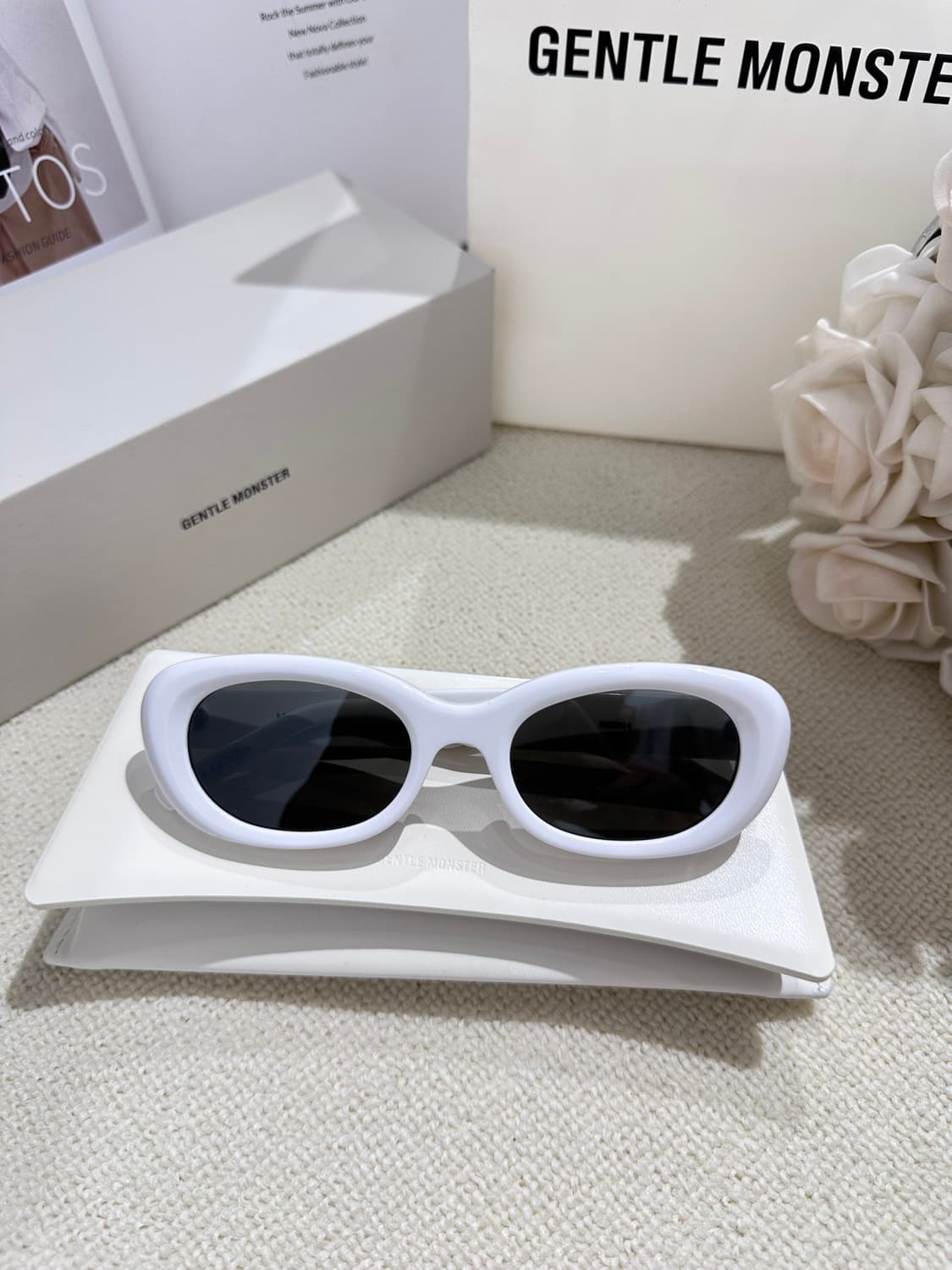 젠틀 몬스터 x 메종 마르지엘라 MM004 화이트 블랙 상품이미지2