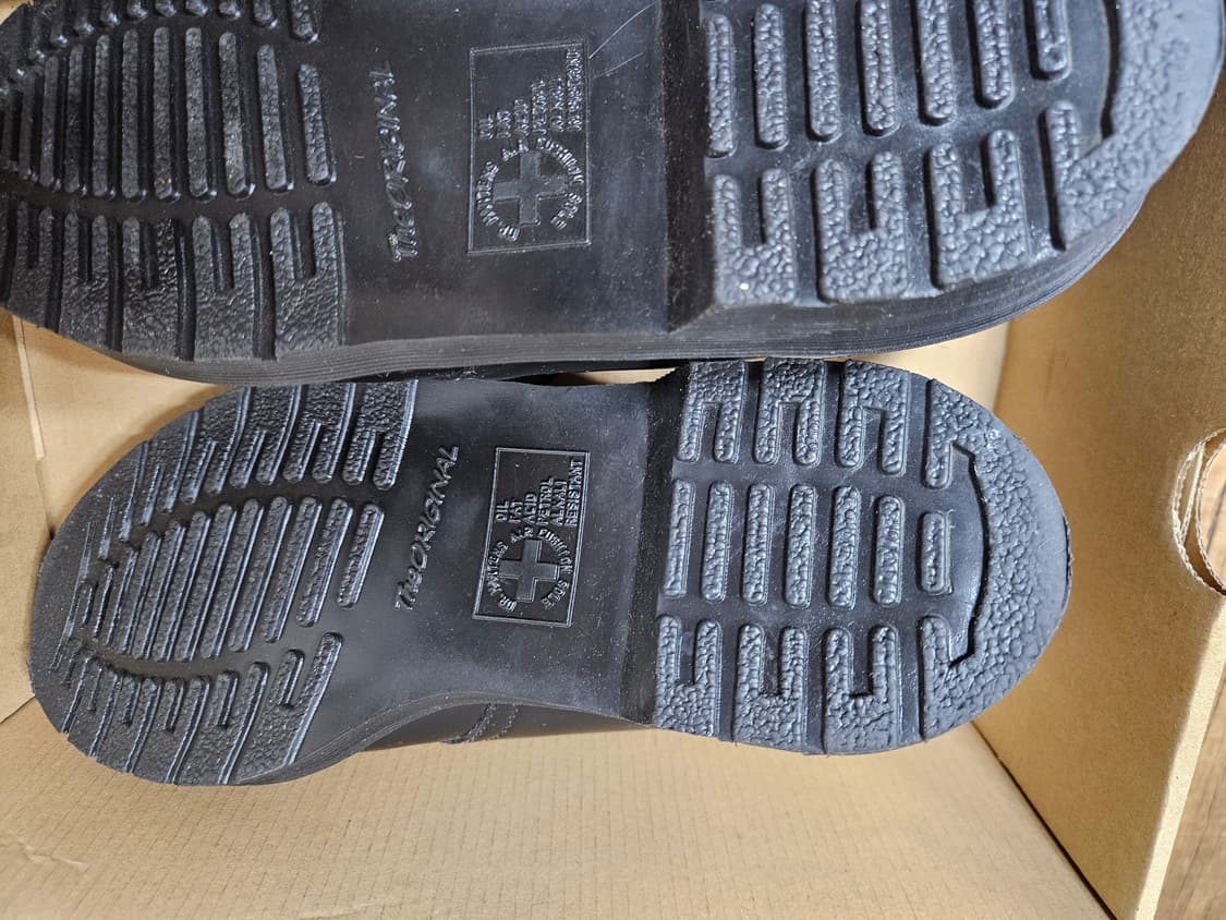 닥터마틴 1461 블랙 260 팝니다 상품이미지4