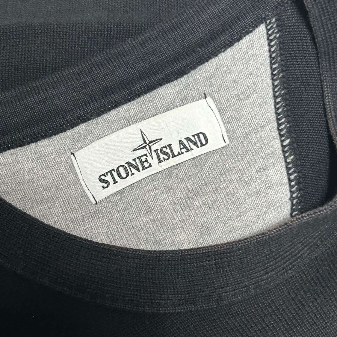 🫶🏻 스톤아일랜드 Black 니트 🫶🏻 상품이미지4