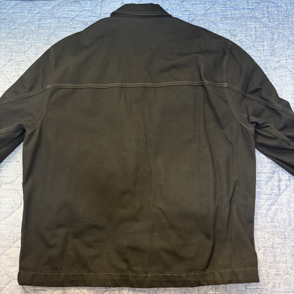 24FW 르메르 트위스티드 슬리브 박시 셔츠 블랙 48 상품이미지4