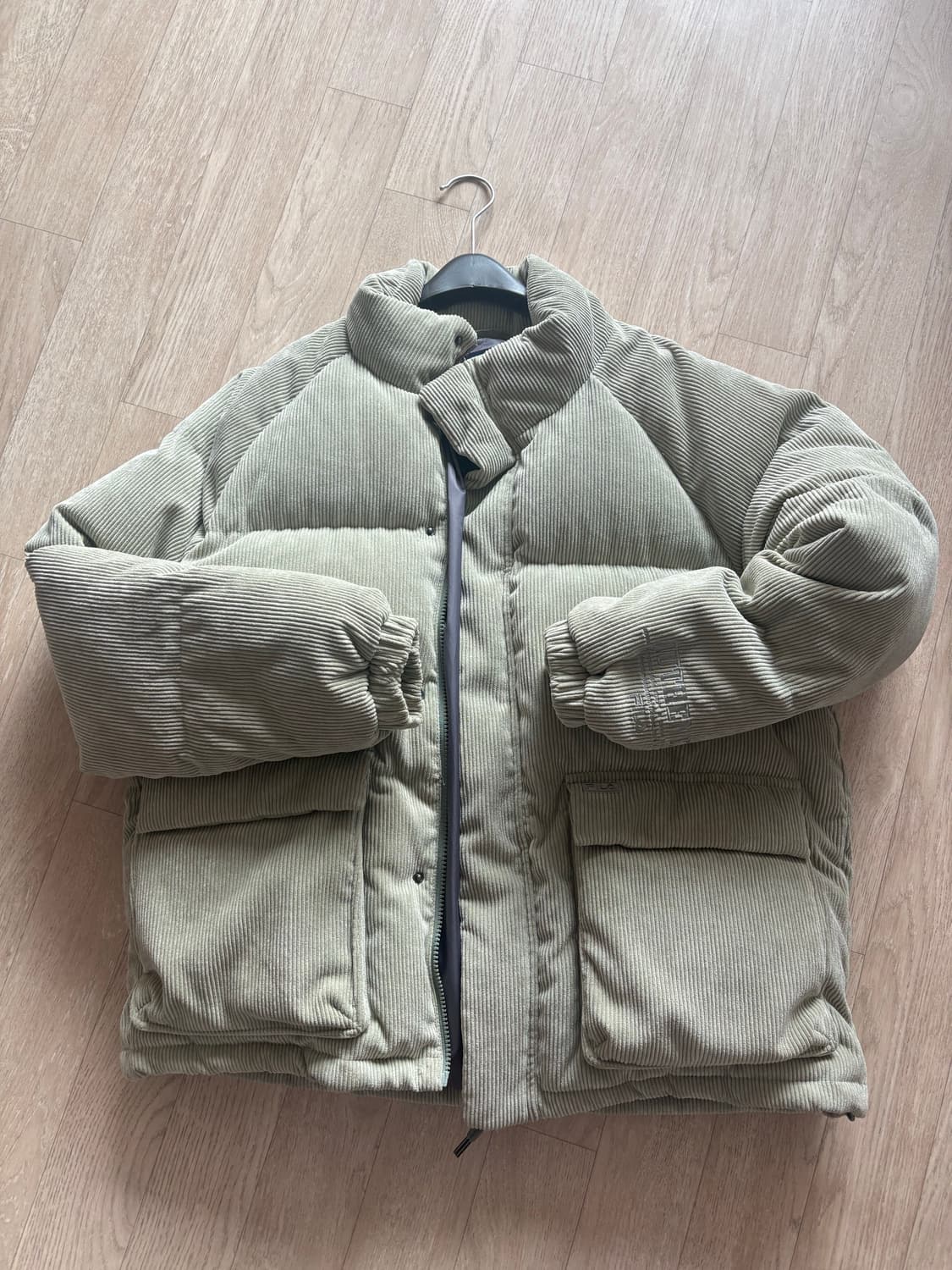 휠라 코듀로이 패딩 L 상품이미지1