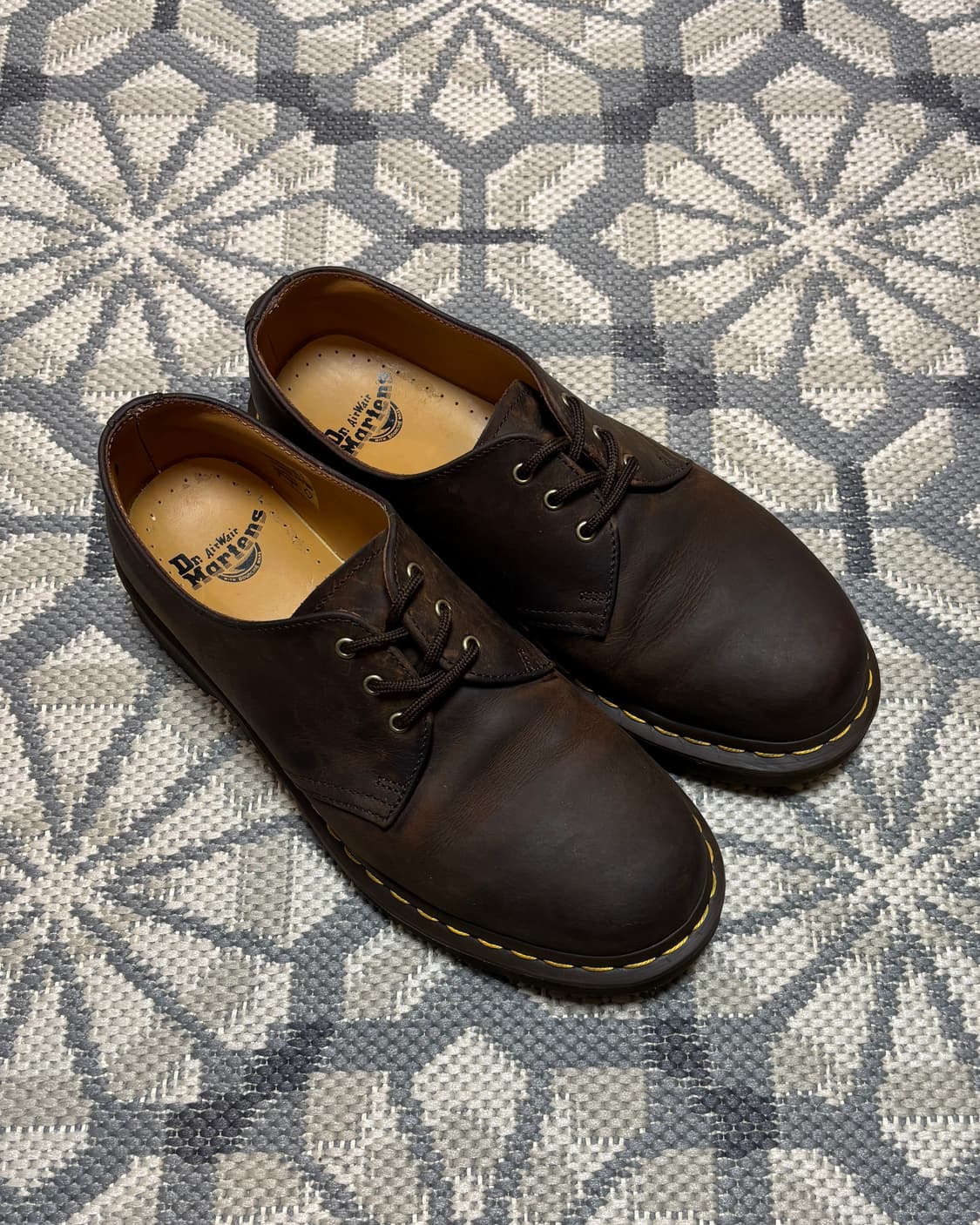 (260) 닥터마틴 1461 3홀 크레이지호스 다크브라운 상품이미지1